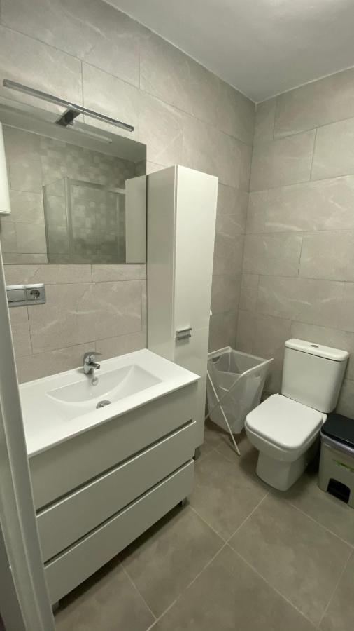 Apartamento a estrenar en primera línea de Playa Torrox Exterior foto
